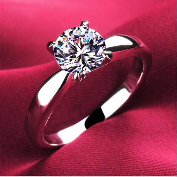  Wholesale Plating Classic Uplifted 4 Prong Single Zirconia Anillos Mujer Wedding Ring for Women 