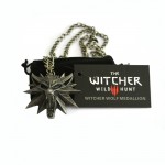 1 Bag and 1 Card The Witcher 3 Wild Hunt Medallion Pendant and Chain Necklace