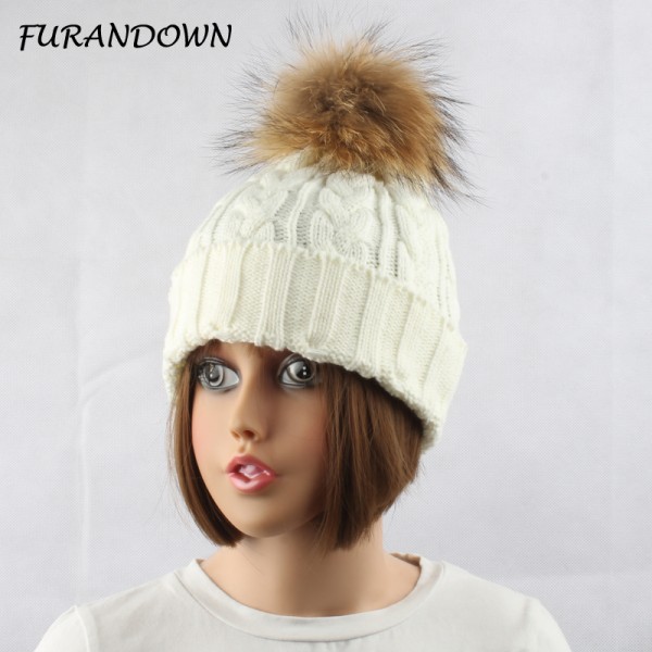 2017 Fashion Women's Winter Raccoon Fur Hats 100% Real 15cm Fur Pompom Beanies Cap Female Hat