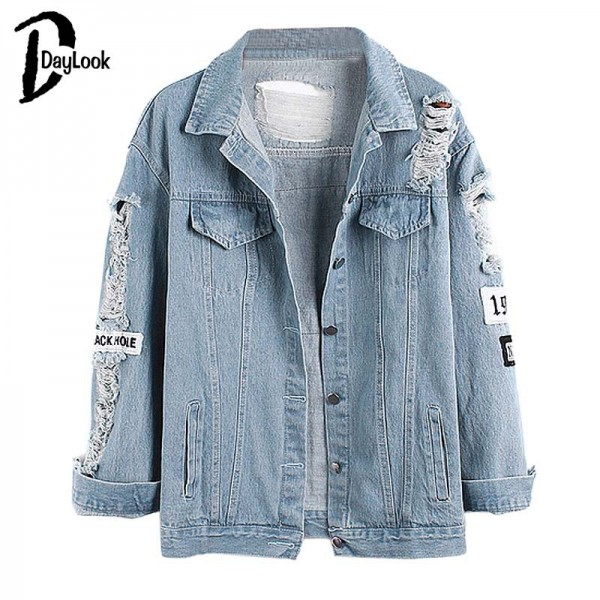 Daylook 2017 Hot Sale Light Blue Letter Patch Ripped Pockets Denim Coat Women Casual Summer Style Fashion Wear Plus Size S-XL