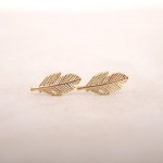 Jisensp  Vintage Jewelry Modern Beautiful Feather Stud Earrings for Women Classic Stud Earrings Leaf Party Earrings Gifts E038