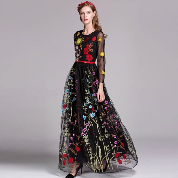 Luxury New Arrival 2018 Spring Women's O Neck Long Sleeves Embroidery Layered Floral Maxi Runway Dresses in 3 Colors