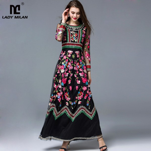 New Arrival 2018 Laides' O Neck Long Sleeves Embroidery A Line Layered Elegant Maxi Runway Dresses in Two Colors Plus Sizes