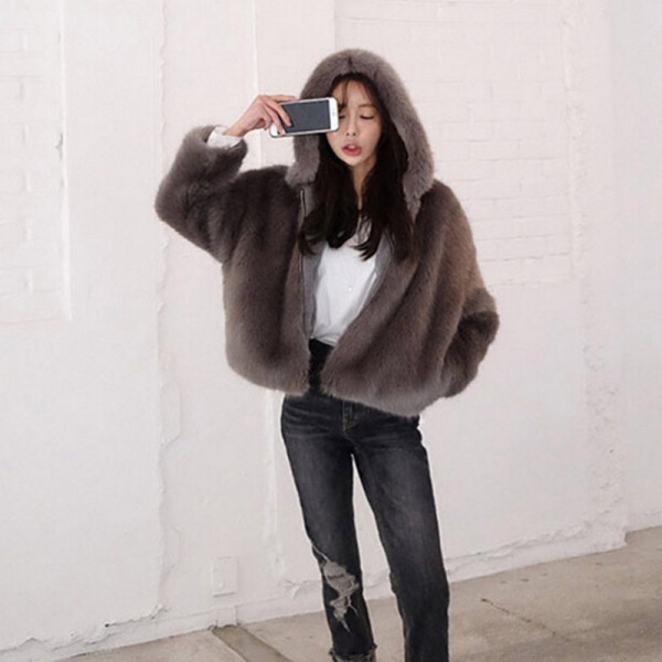 Stylish Loose Hooded Faux Fox Fur Jackets New Winter Woman Loose sleeve Keep Warm Faux Fur Thick Coat Outerwear 