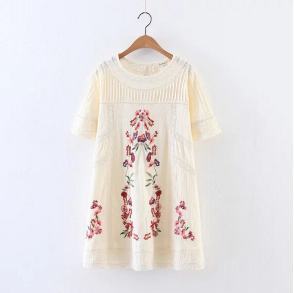 2017-Embroidery-Flower-Spliced-Lace-Dress-Ethnic-New-Woman-Hollow-Out-Lace-Wrinkle-Cotton-Short-Slee-32793465970