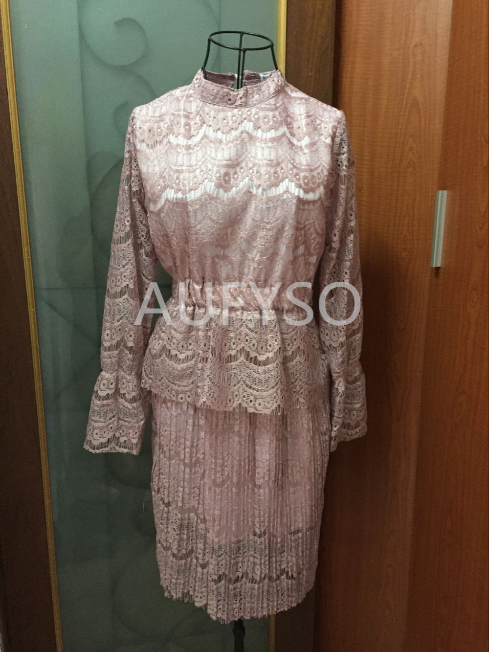 AUFYSO-Lace-Dress-2018-Spring-Korean-Vintage-Elastic-Waist-Long-Sleeve-Pleated-Midi-Dress-Pink-Black-32603588004