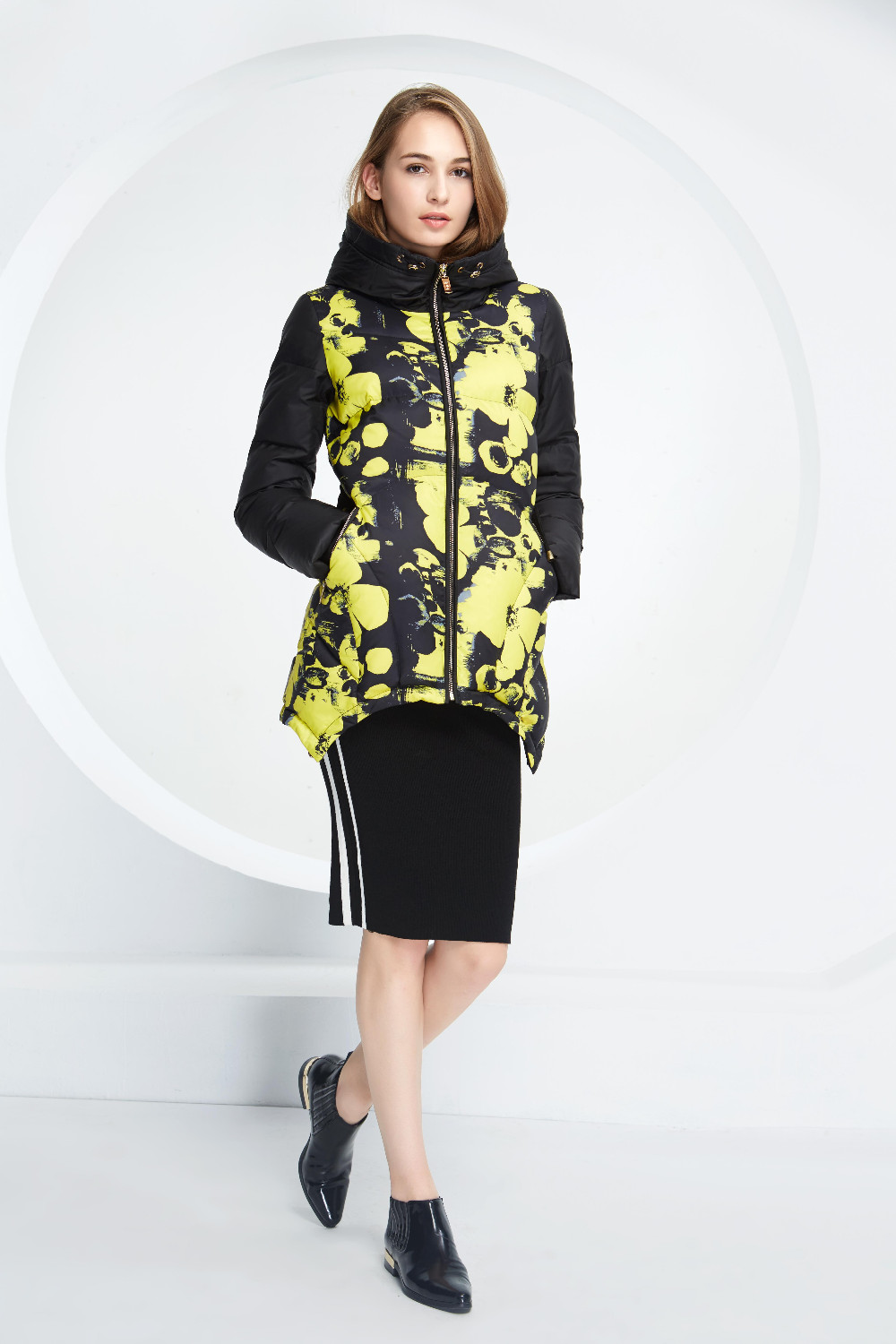 Basic-Vogue-Women-Winter-Floral-Pattern-Short-Overcoat-Down-Jacket-with-Hood---Y16083-1-32723048317