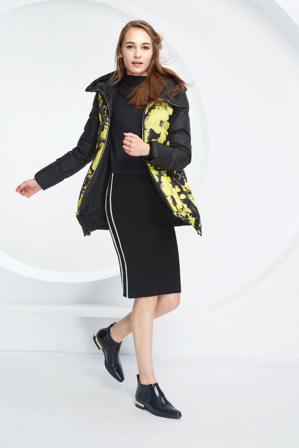 Basic-Vogue-Women-Winter-Floral-Pattern-Short-Overcoat-Down-Jacket-with-Hood---Y16083-1-32723048317