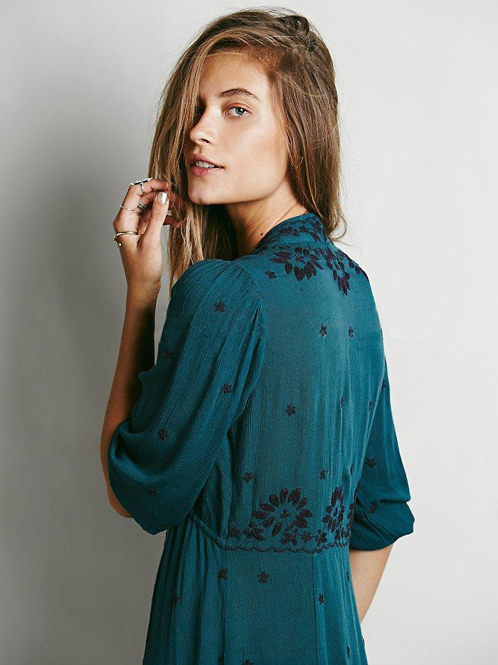 Boho-Dress-Women-2017-Spring-Summer-Embroidery-Bohemian-Long-Dress-Loose-V-Neck-Sexy-Retro-People-Hi-32680111433