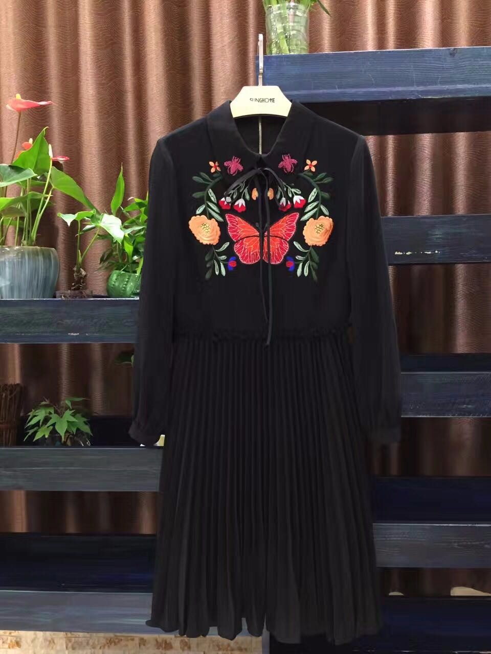 Cute-New-2017-spring-summer-butterfly-embroidery-beading-bee-women-pleated-dress-long-sleeve-peter-p-32772933012