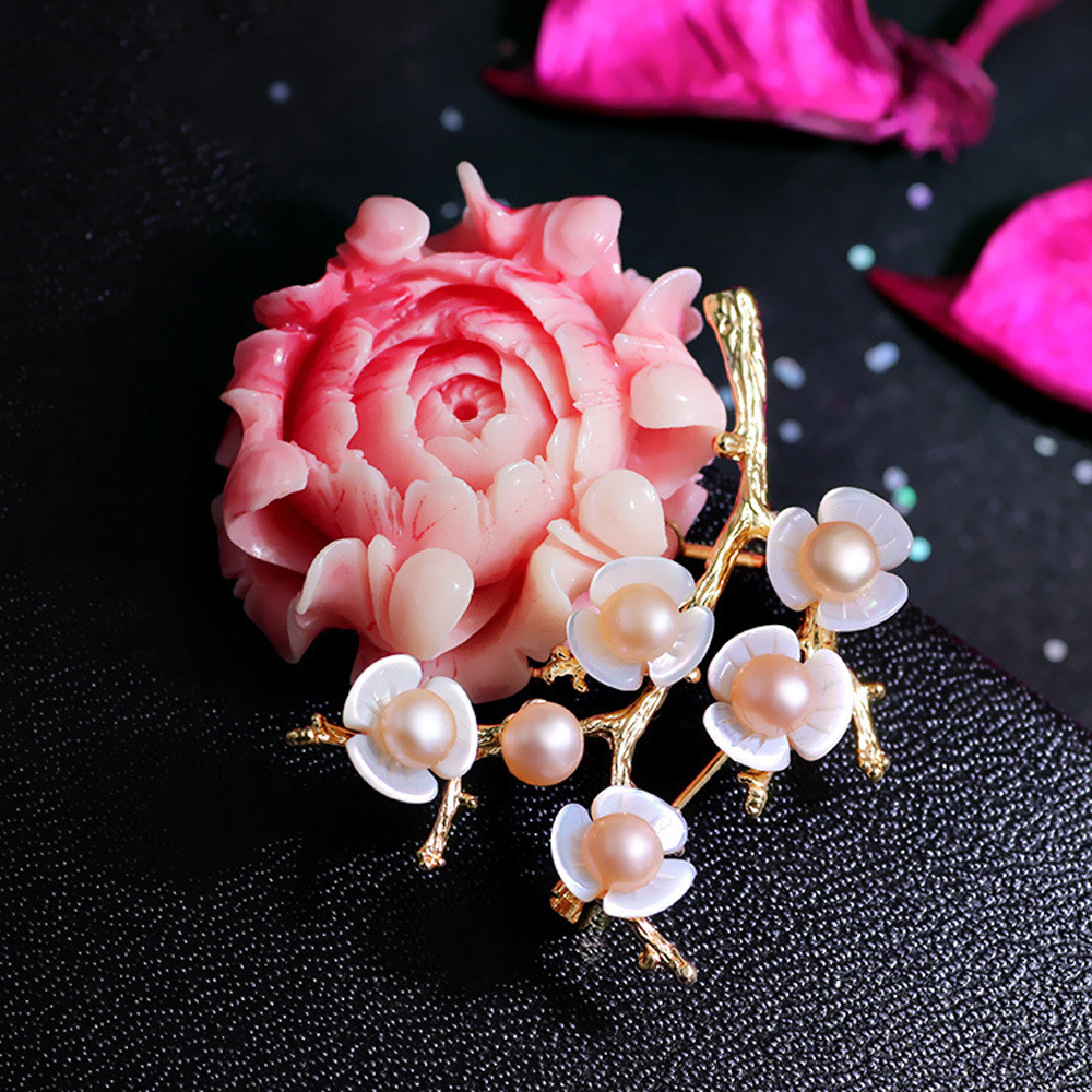 JUJIE-Fashion-Flower-Brooches-For-Women-2018-Shell-Plum-Brooch-Pins-Corsage-Dress-Accessories-Luxury-32794959684