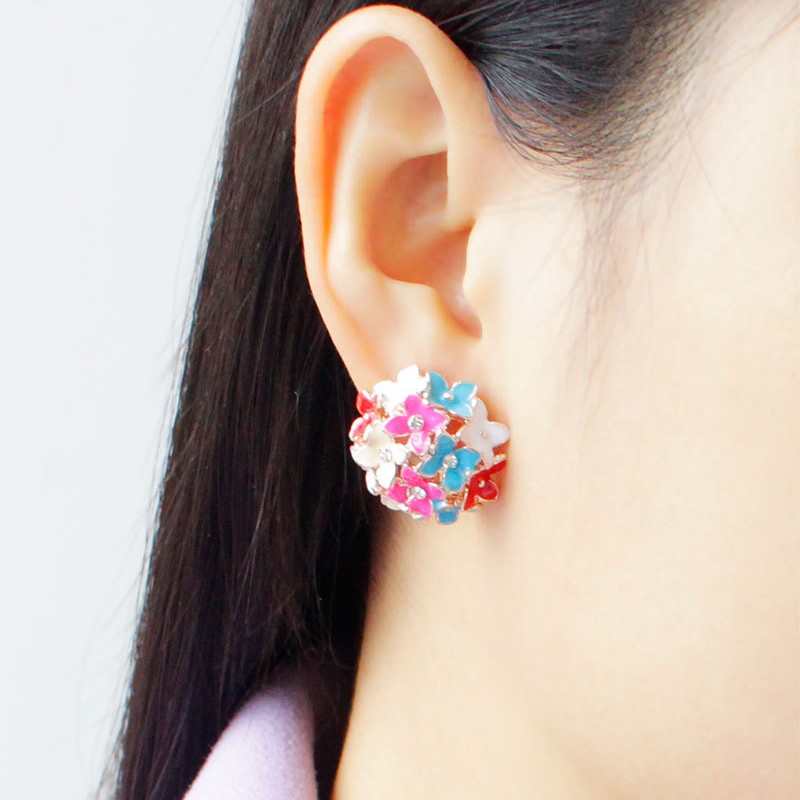 LNRRABC-new-Korean-Four-Leaf--cheap-alloy-Crystal--Floral-Earrings--WhiteBlackPink-Free-Shipping-32589100169