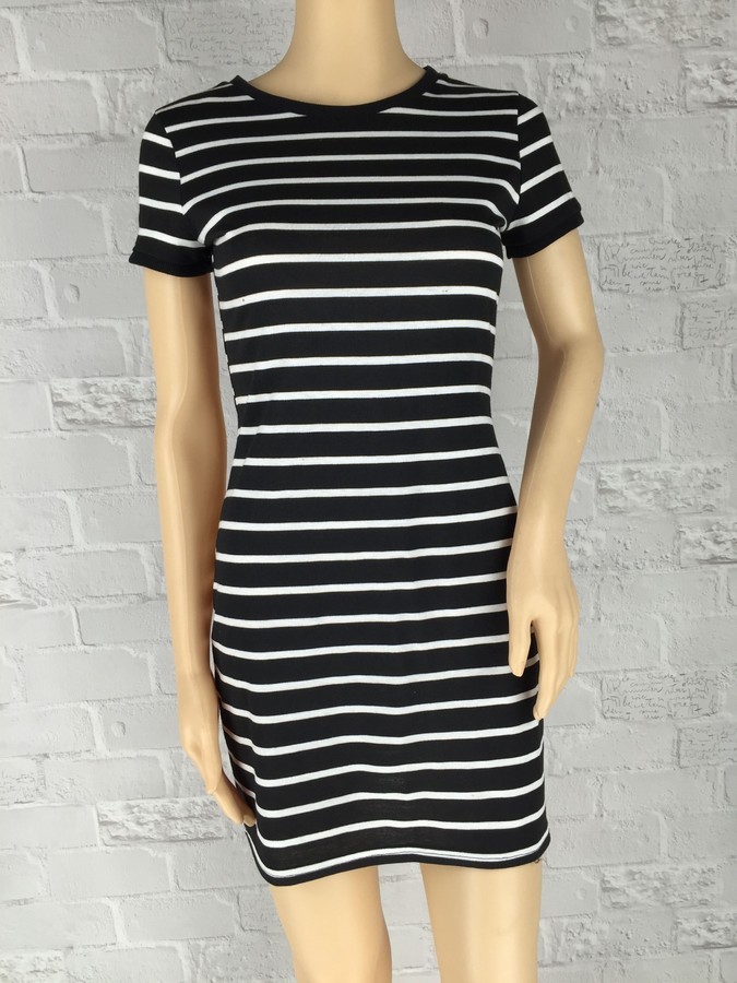 Summer-New-Round-Neck-Striped-Short-sleeved-Dress-32667937419
