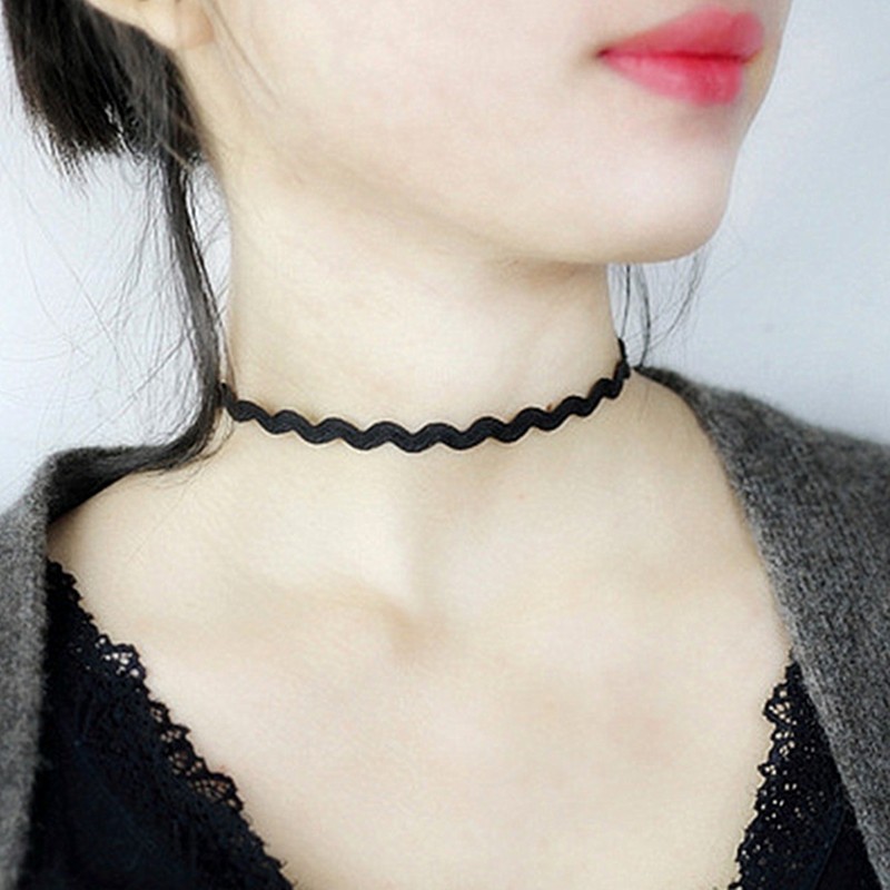 Vintage-Gothic-Lolita-Punk-Crystal-Choker-Necklace-Black-Victorian-Style-Resin-Tassel-Vampire-Steamp-32708741732