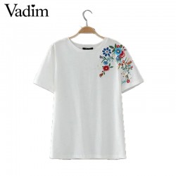 women sweet flower embroidery T shirt short sleeve o-neck summer fashion tees ladies streetwear casual tops camiseta DT967